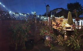 The Little Garden Hoose